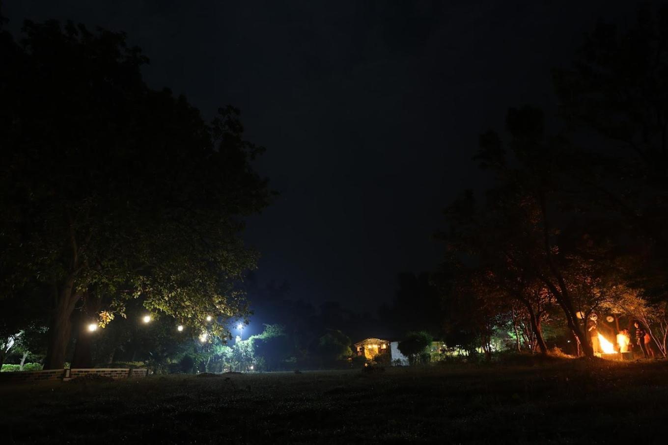 Pench Tiger Trails Resort Khawasa Bagian luar foto